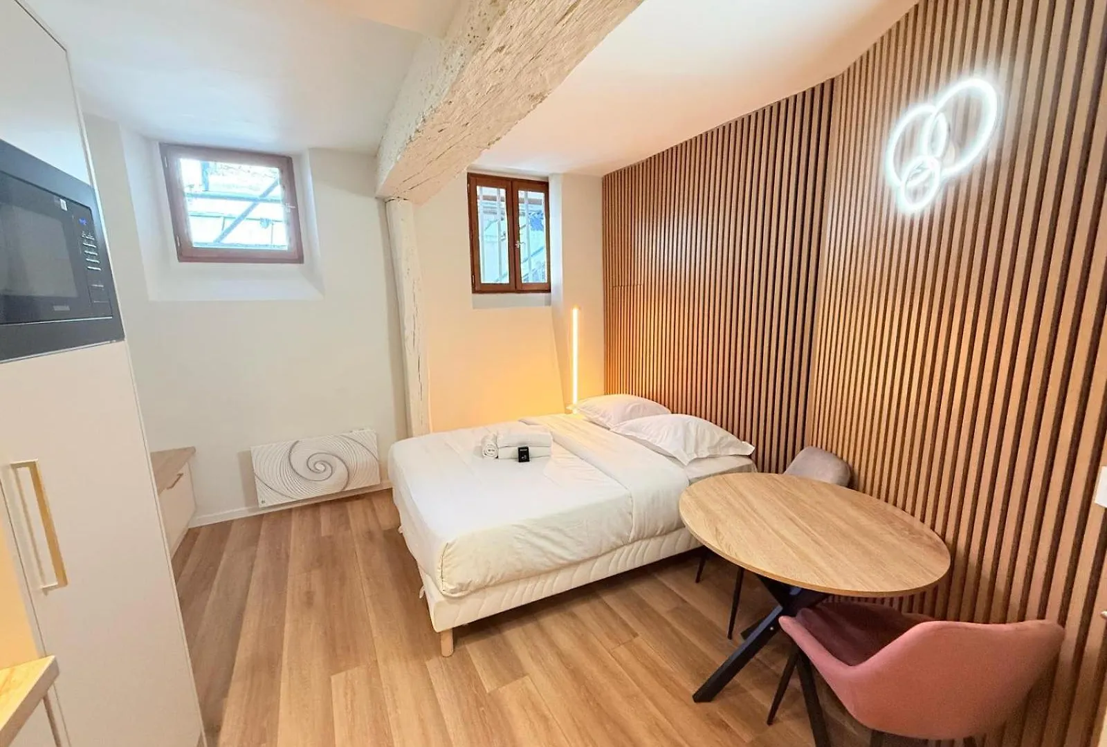 Studio Charmant Ile Saint Louis Paris 4 - 2P Apartment